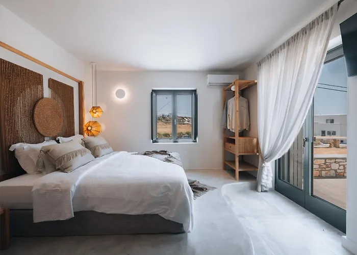 Solactamare Villa Naousa