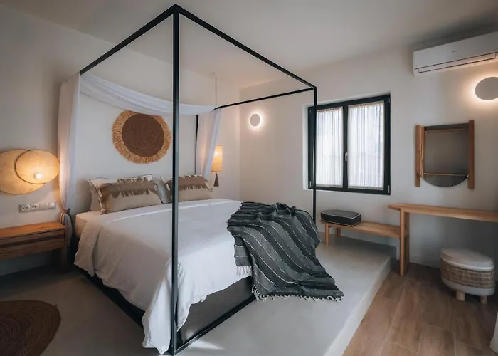 Solactamare Villa Naousa